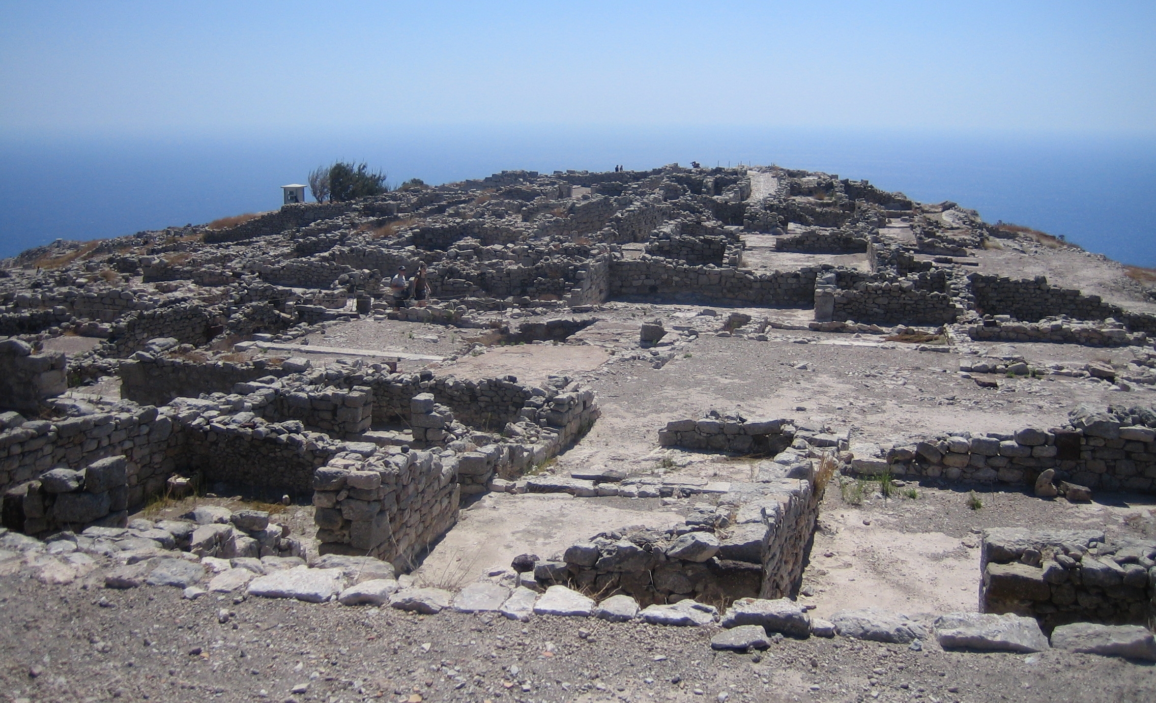 Ancient Thira - a great ancient civilisation -Santorini Dream cars